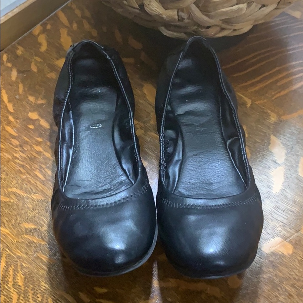 Aldo black ballet flats